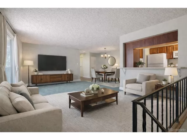 MLS: 4615164 Condo For Sale