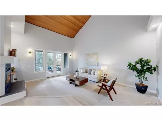 Photo #2: 4615166 Listing 