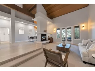 Photo #4: 4615166 Listing 