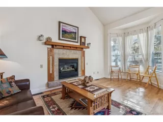 Photo #4: 4618899 Listing 