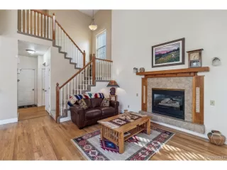 Photo #6: 4618899 Listing 