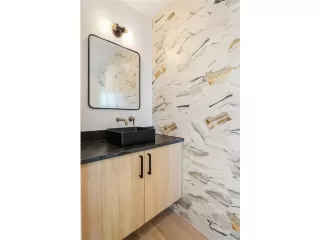 Photo #3: 4619679 Listing