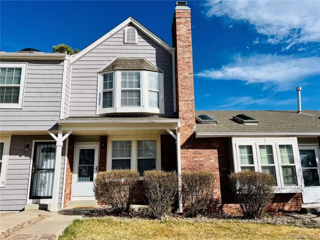 MLS: 4620681 Condo For Sale
