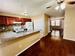 Photo #6: 4620681 Listing