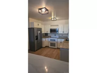 Photo #4: 4622258 Listing