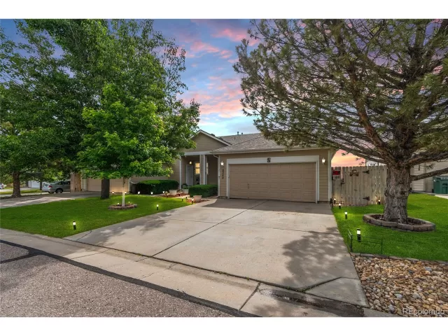 MLS: 4622259 Condo For Sale
