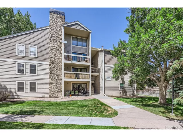 MLS: 4622291 Condo For Sale