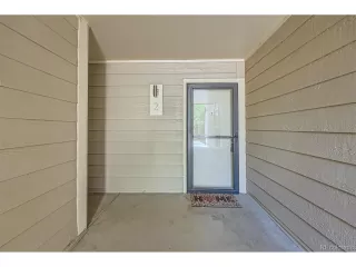 Photo #2: 4622291 Listing