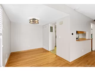 Photo #4: 4623529 Listing