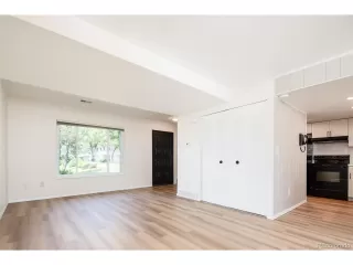 Photo #6: 4623932 Listing 