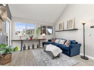 Photo #4: 4624318 Listing 