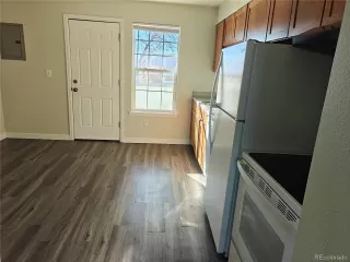 Photo #2: 4625369 Listing 