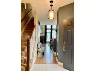 Photo #4: 4625772 Listing 