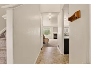 Photo #4: 4628009 Listing