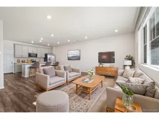 Photo #3: 4628012 Listing