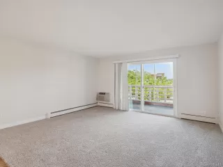 Photo #5: 4629142 Listing 