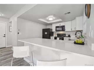 Photo #2: 4629170 Listing 