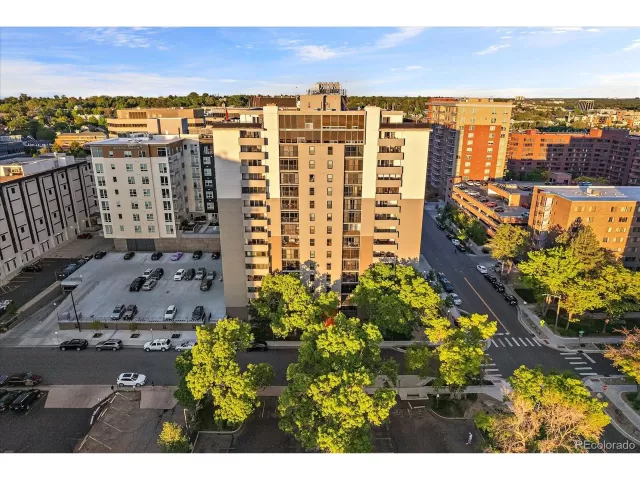 MLS: 4631381 Condo For Sale