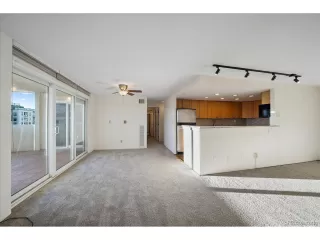 Photo #4: 4631381 Listing 