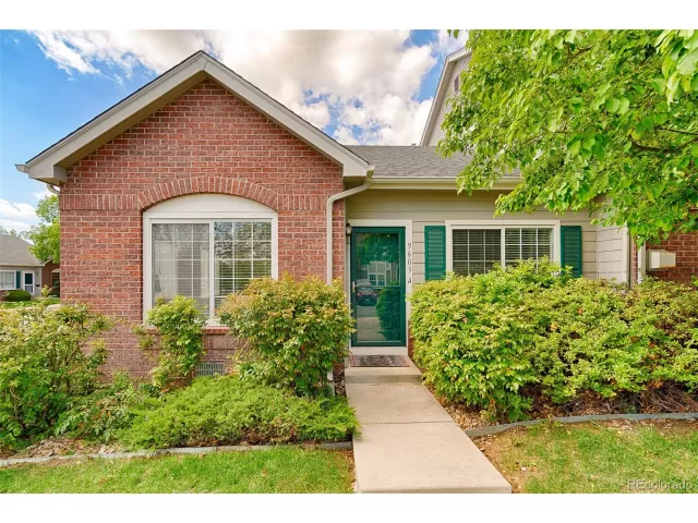 MLS: 4631851 Condo For Sale