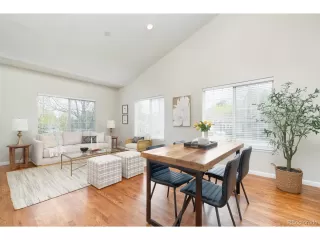 Photo #4: 4631851 Listing 