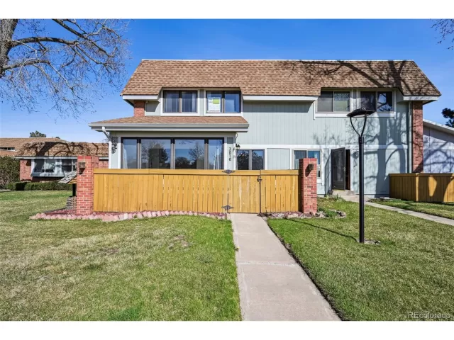 MLS: 4631859 Condo For Sale