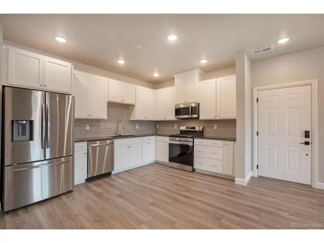 MLS: 4632124 Condo For Sale