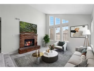 Photo #2: 4635995 Listing