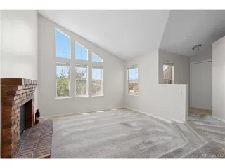 Photo #4: 4635995 Listing