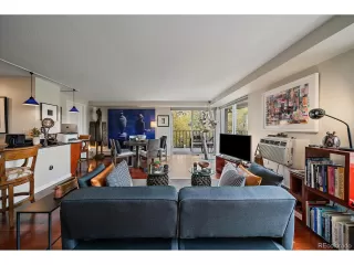 Photo #2: 4636837 Listing