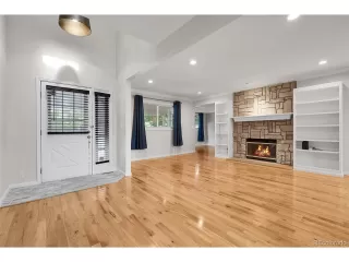 Photo #4: 4639071 Listing