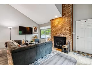 Photo #4: 4640578 Listing