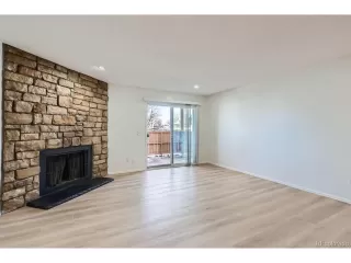 Photo #3: 4640796 Listing 