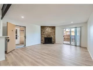 Photo #4: 4640796 Listing 