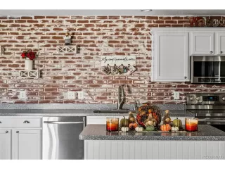 Photo #4: 4641126 Listing