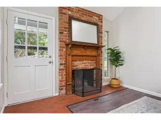 Photo #2: 4641248 Listing