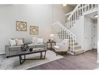 Photo #4: 4641248 Listing