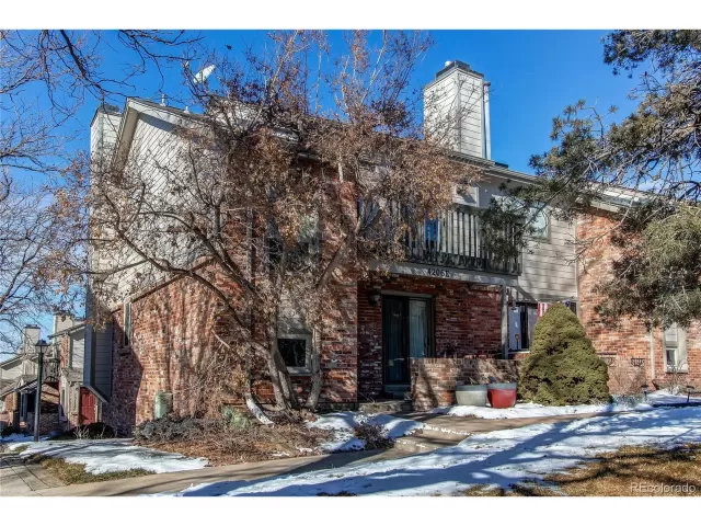 MLS: 4641307 Condo For Sale