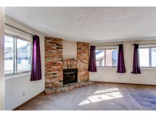 Photo #5: 4641307 Listing