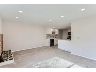 Photo #3: 4643546 Listing