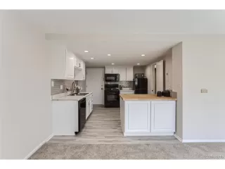 Photo #4: 4643546 Listing