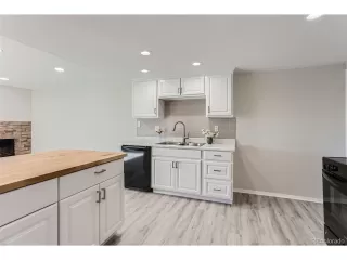 Photo #5: 4643546 Listing