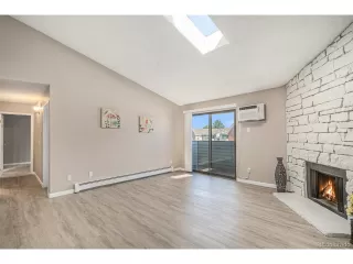 Photo #3: 4643617 Listing