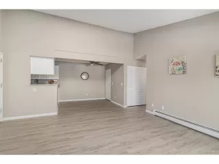 Photo #5: 4643617 Listing