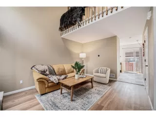 Photo #4: 4643949 Listing