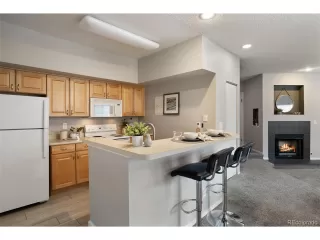 Photo #4: 4644570 Listing