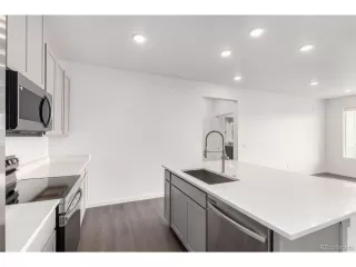 Photo #3: 4645577 Listing 