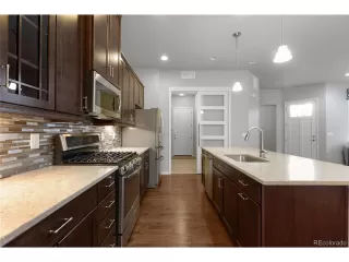 Photo #4: 4647663 Listing