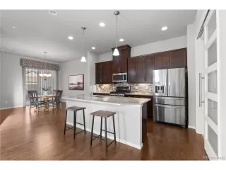 Photo #5: 4647663 Listing