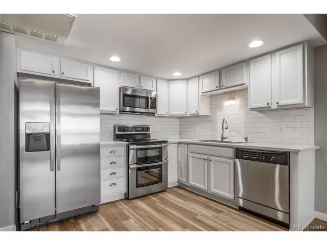 MLS: 4647974 Condo For Sale